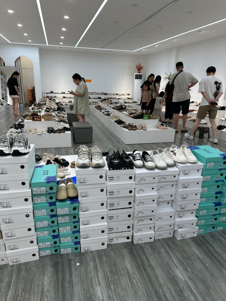 Retail Shelf Presentation for Shoe Box 