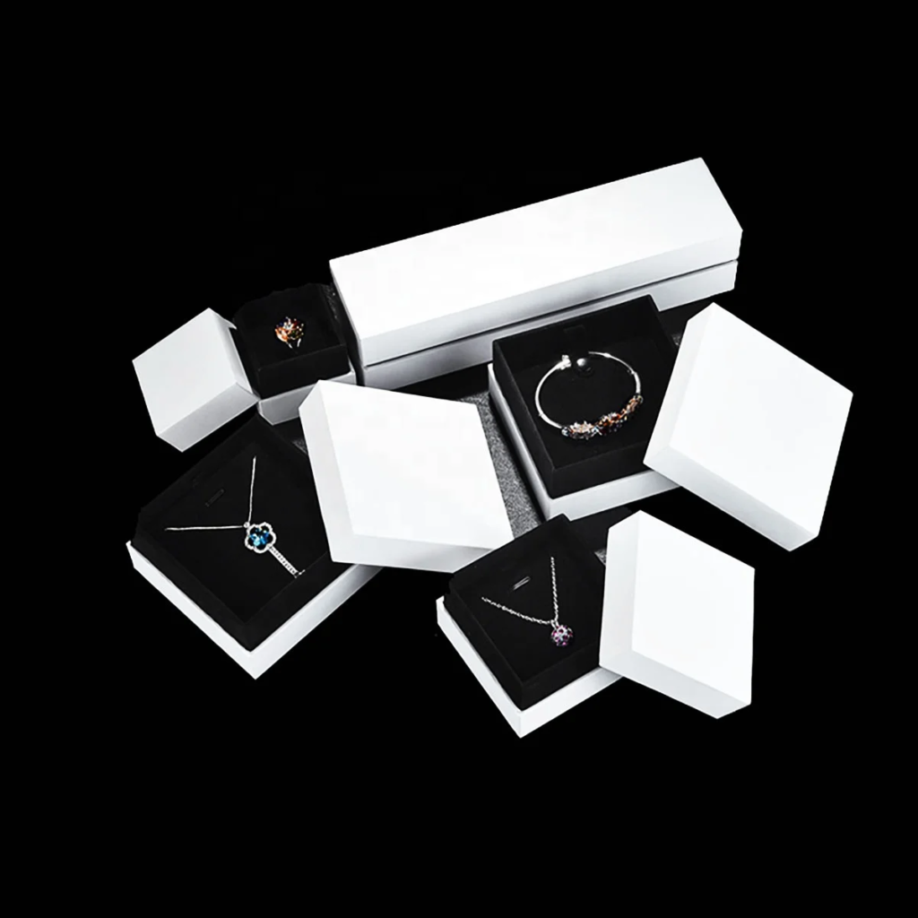 Streamlined Jewelry Box