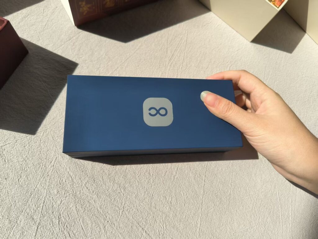 Tactile Cosmetic Packaging
