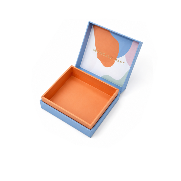 Custom Clamshell Jewelry Boxes