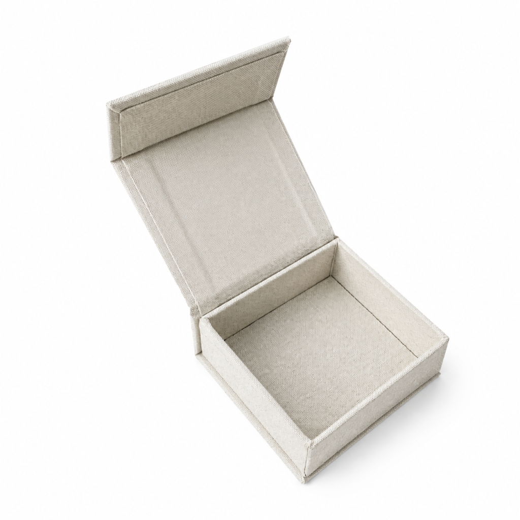 Custom luxury gift packaging box for jewelry, watches and accessories