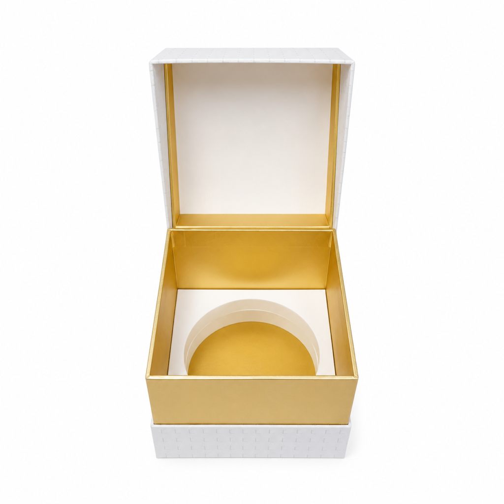 Candle box with circular insert